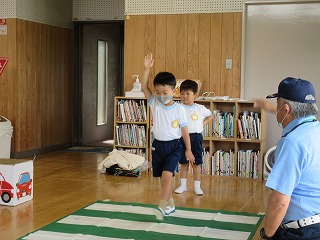 交2