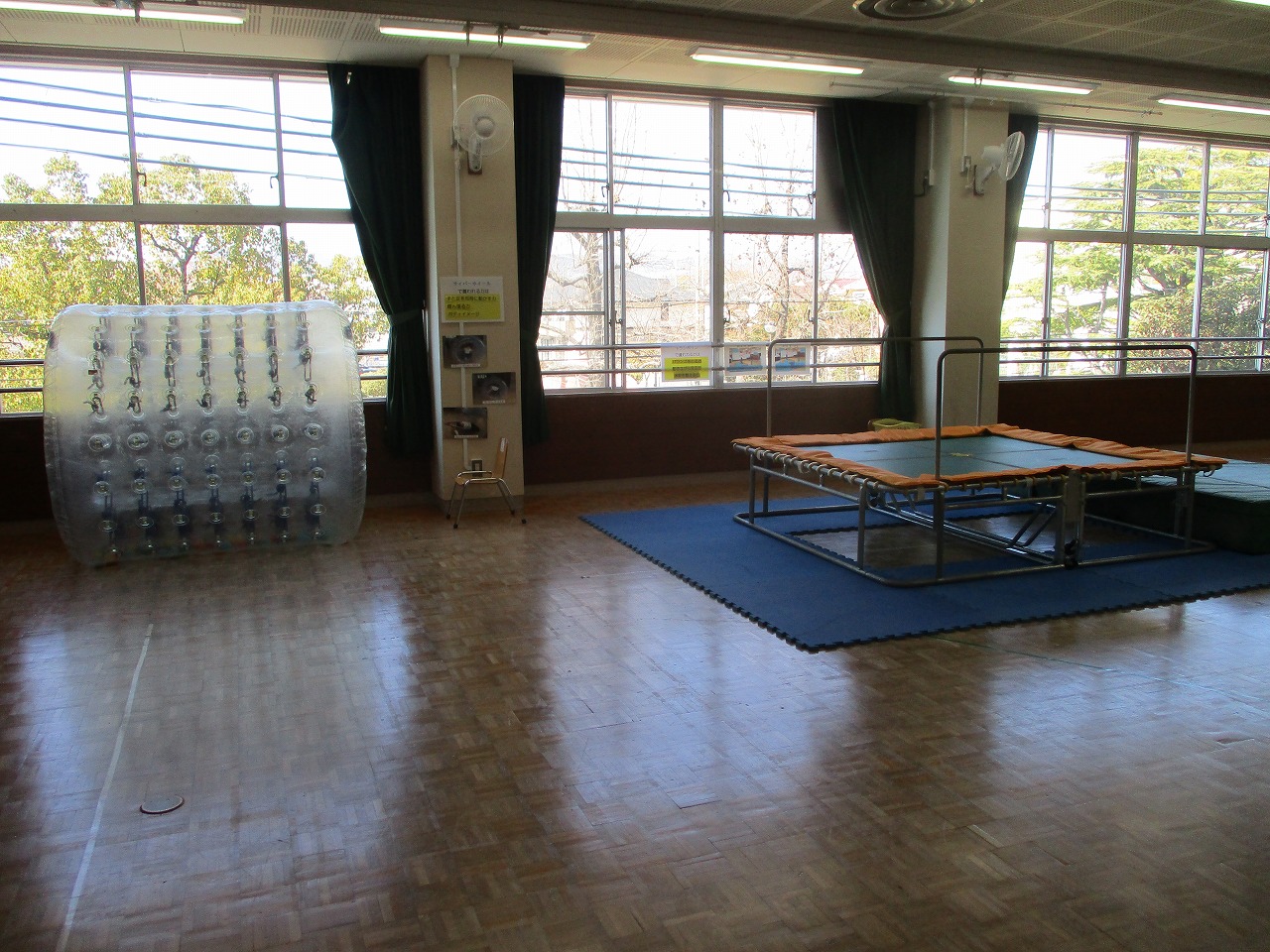 2_27にじいろ広場1