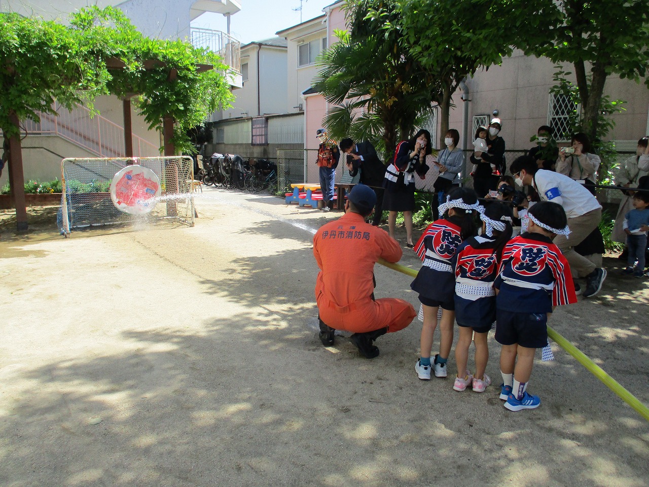 housi8