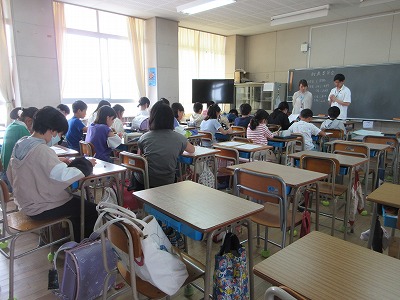 児童会行事の企画運営を行います。