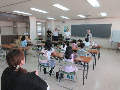 木割先生は、今もいろいろなところで子どもたちに「ことば」のおもしろさを教えておられます。