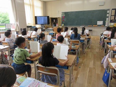 視写した 詩を声に出して読みました。