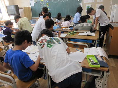 教え合い、学び合いの教室