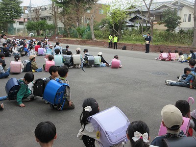 「いかのおすし聞いたことある人?」「はーい、知ってるよ」と手を挙げてくれた子もいました。