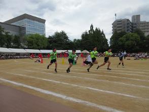バトンパスも走り方も頼もしくなってきました。