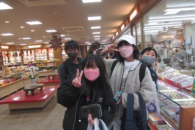 1210_6_19.jpg