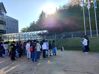 朝の集い