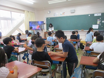 低学年と