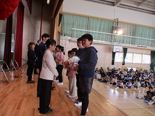 お礼の花束贈呈