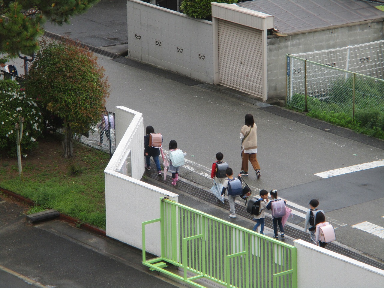 1年下校1