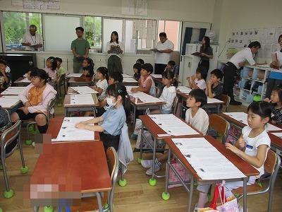 みんなで話し合う