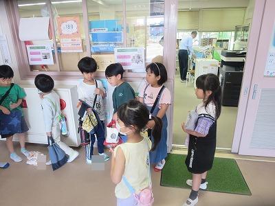 職員室前