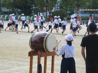 高学年綱引き