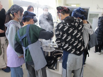 会食