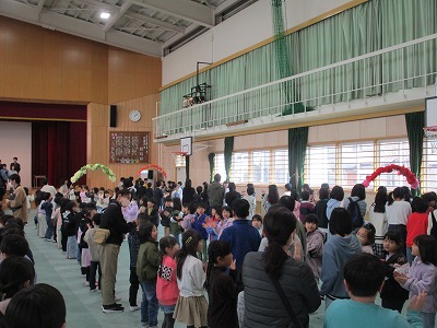 6年生退場