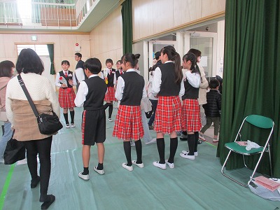 お見送り