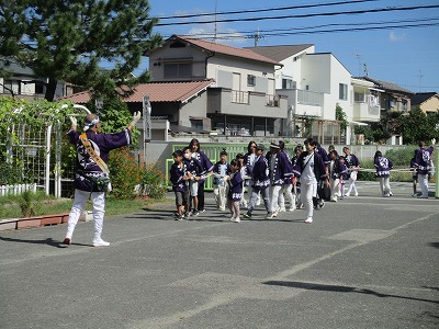 やってきた1