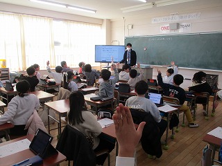 3年