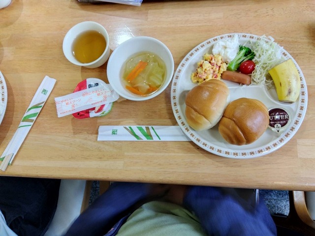 朝食