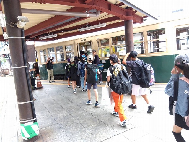 路面電車乗車中
