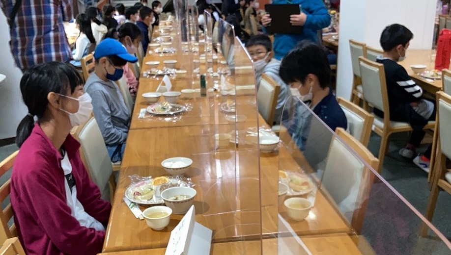 夕食4