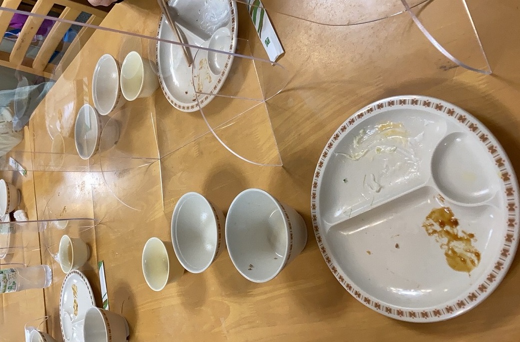 夕食4