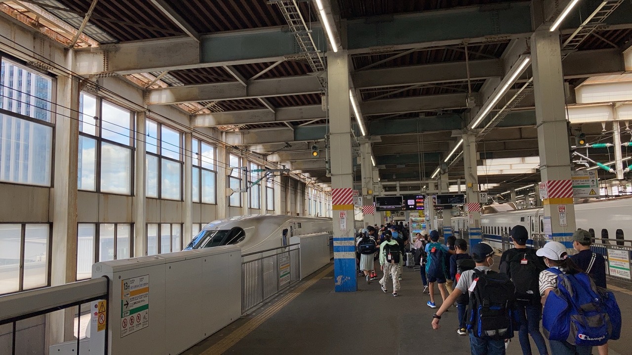 広島駅構内