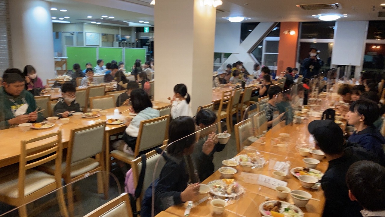 夕食