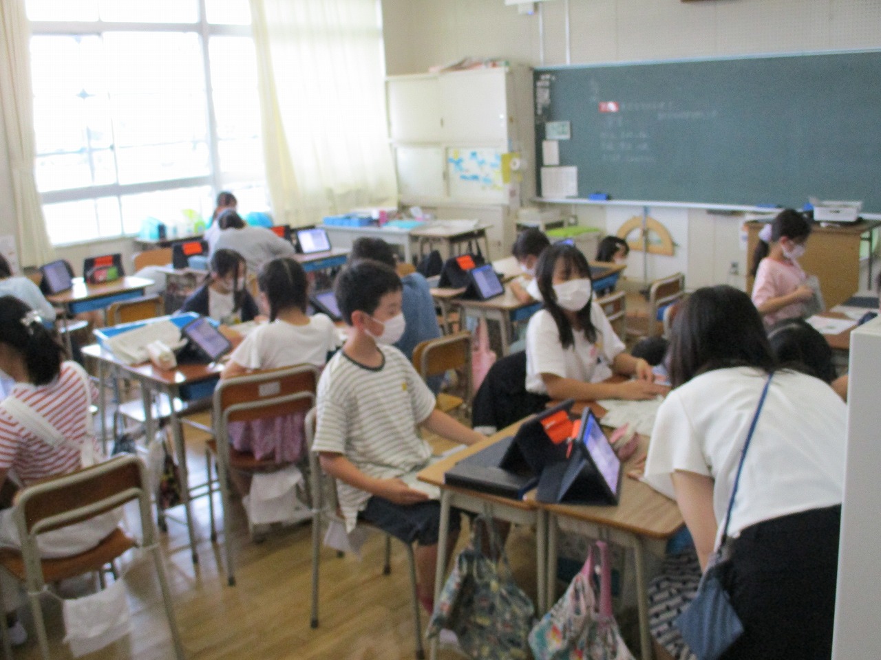 5年身近なものを使って、自分たちの安全を守ろう