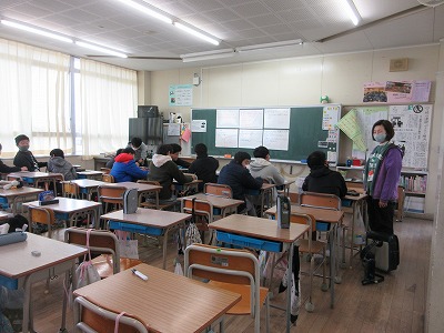 給食委員の話し合い活動は毎回充実しています。