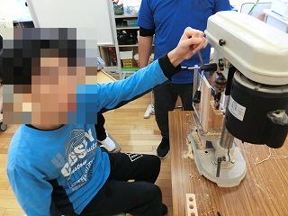 木