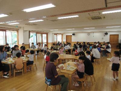 会食場の様子