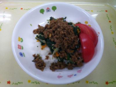 ビビンバ、トマト