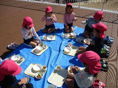 給食