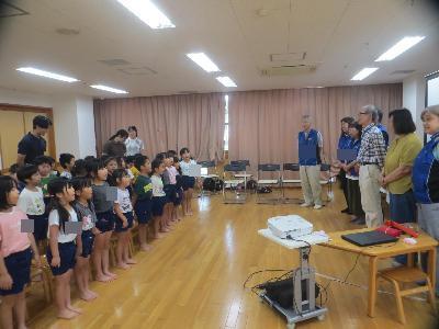 元気な歌声をプレゼント