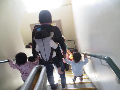おんぶで避難