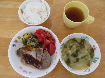 給食のメニュー（大人用）