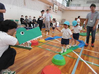 ワニに食べられないように
