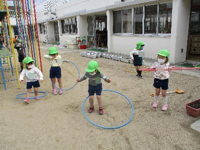 フープで遊ぼう