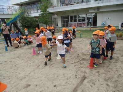 折り返しリレーを楽しんでいます。