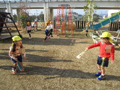 羽根突き遊び