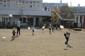 凧揚げ遊び