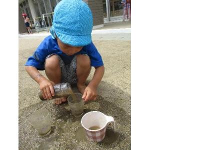 泥水を入れる