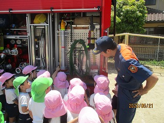 幼年消防クラブ組替式