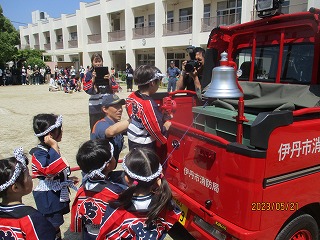 幼年消防クラブ組替式