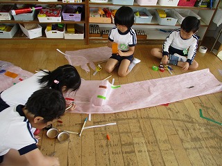 鯉のぼり制作２