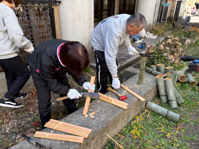 飾り竹をつくる
