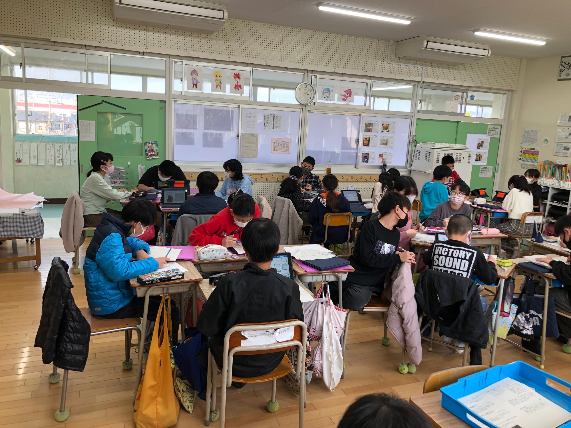 総合 壁新聞作り2