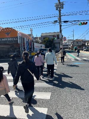 みんなでスーパーへ