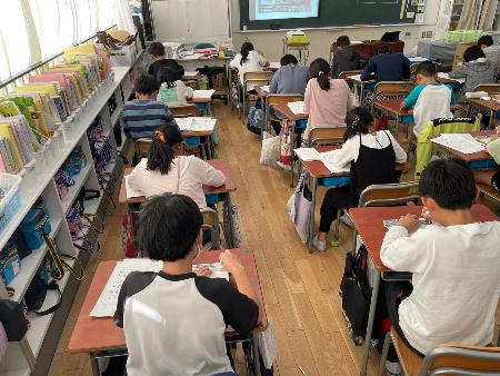 点字体験の様子